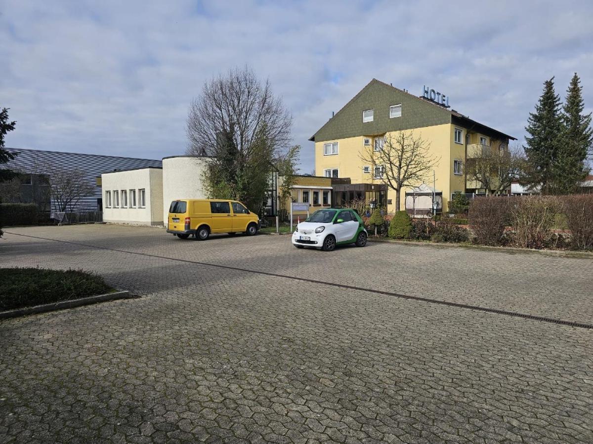 Hotel Tennenloher Hof Эрланген Экстерьер фото